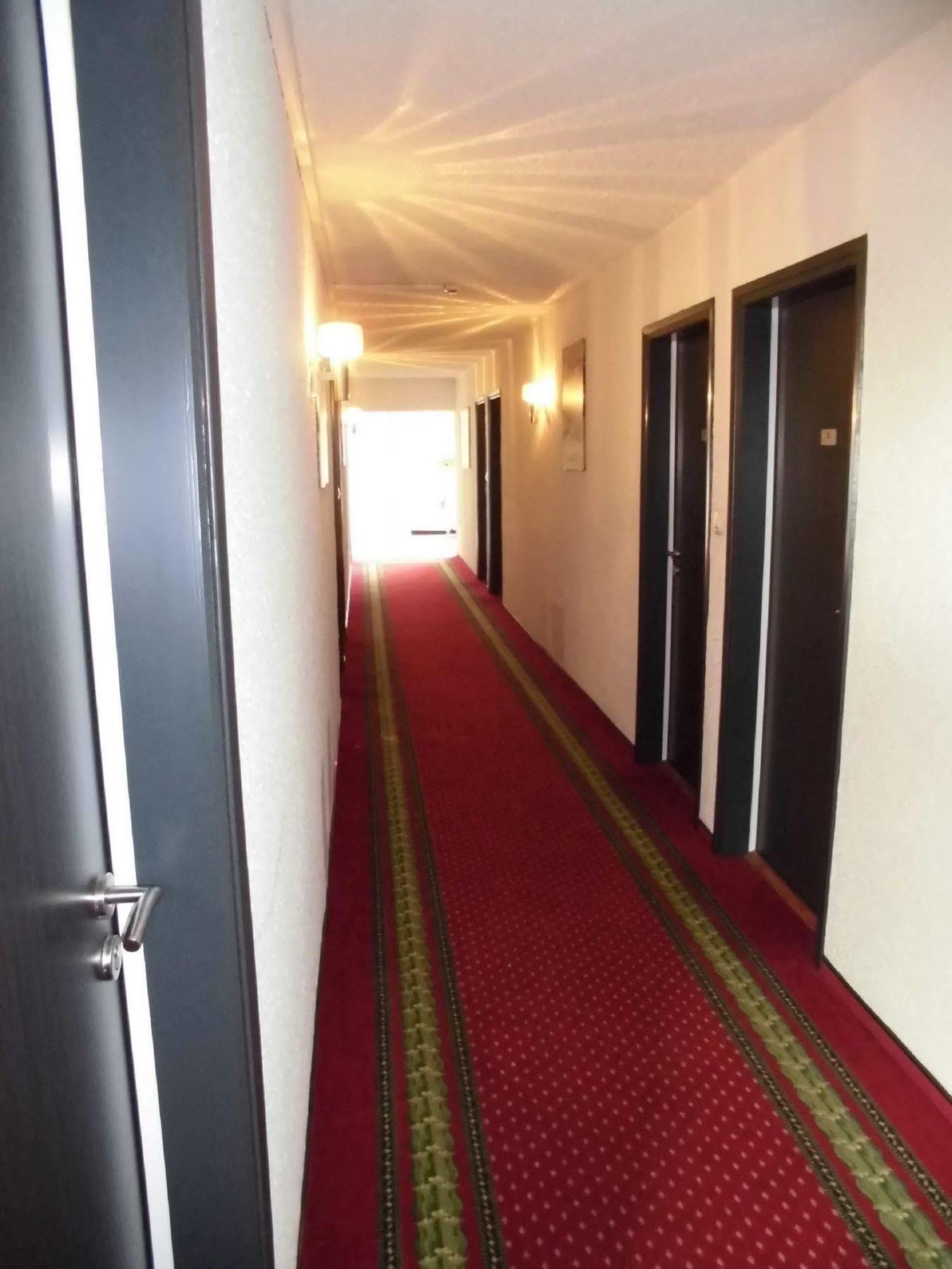 Hotel Le Challans Exteriör bild